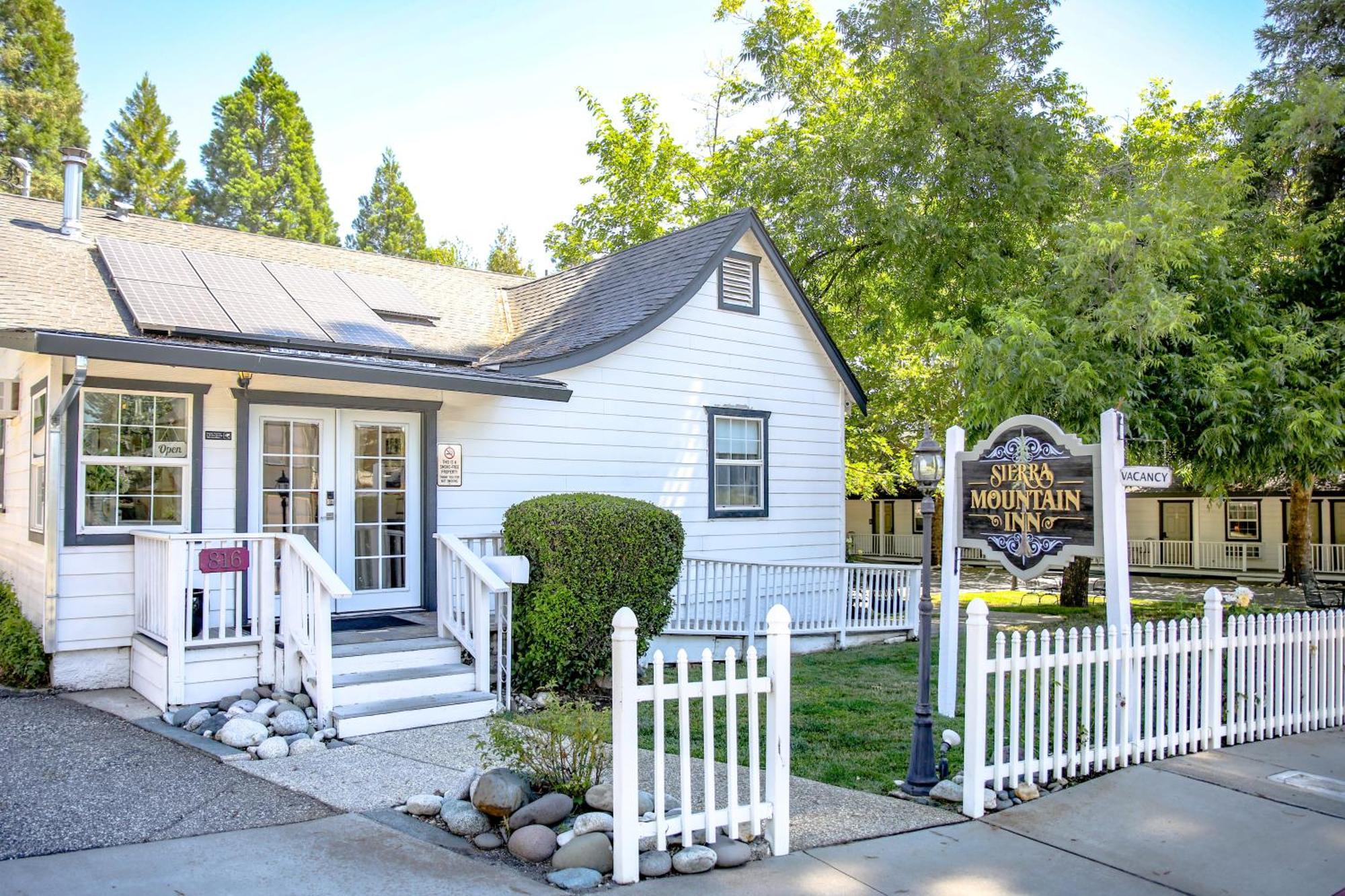 Sierra Mountain Inn 草谷 外观 照片