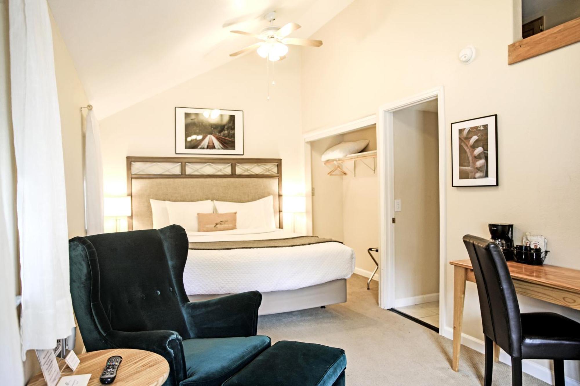 Sierra Mountain Inn 草谷 外观 照片