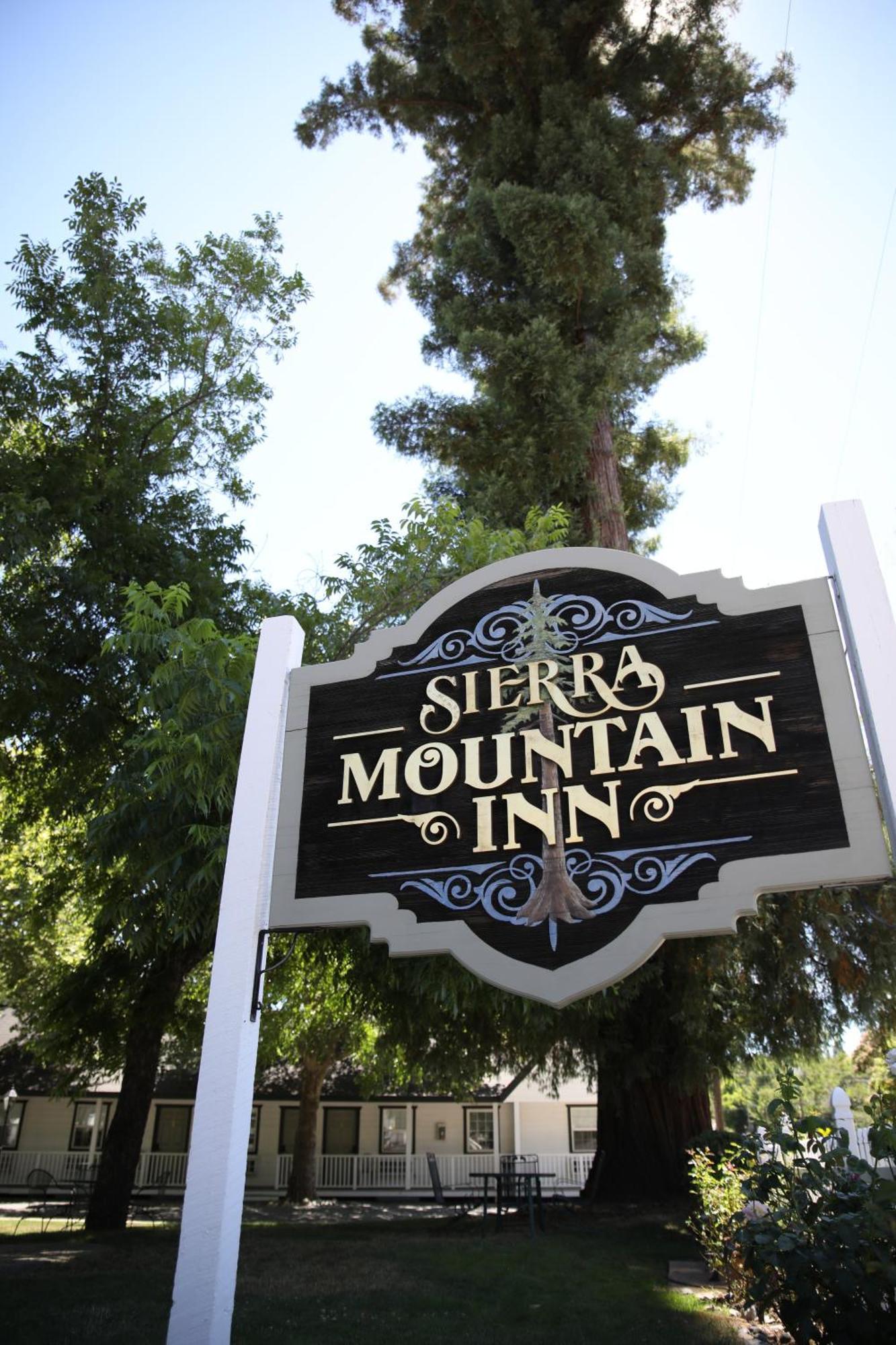 Sierra Mountain Inn 草谷 外观 照片